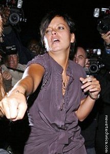 Lily Allen will punch your facking lights out